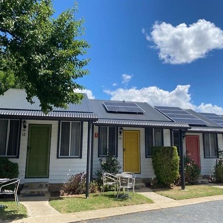 Canberra Ave Villas Кеанбеан Екстериор снимка